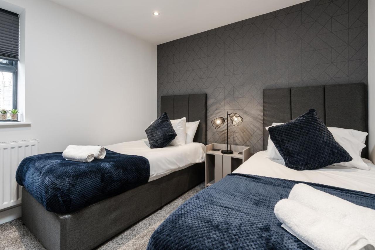 Victoria Home - 2 Bedroom Wi-Fi Parking Workers Hyde Exteriör bild